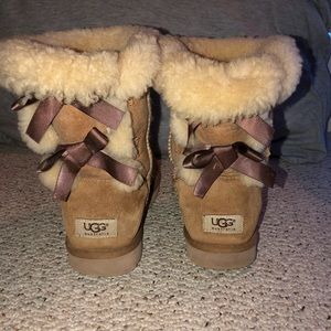 Bailey bow uggs